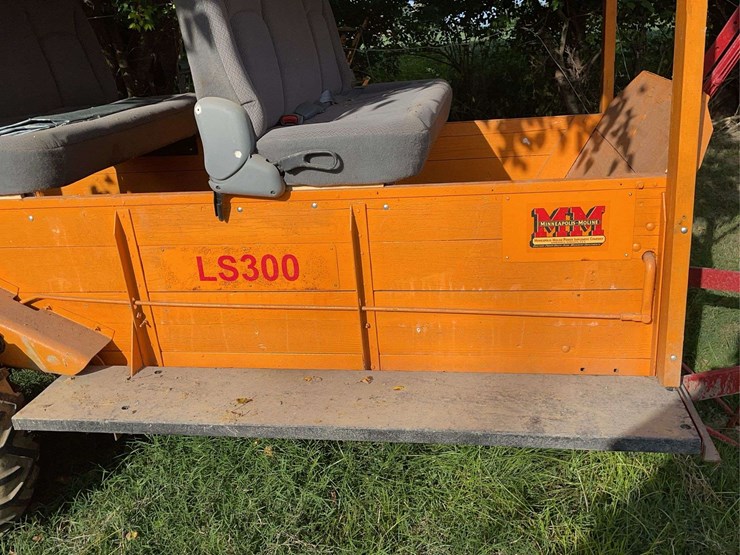 minneapolis-moline-ls300-image-34
