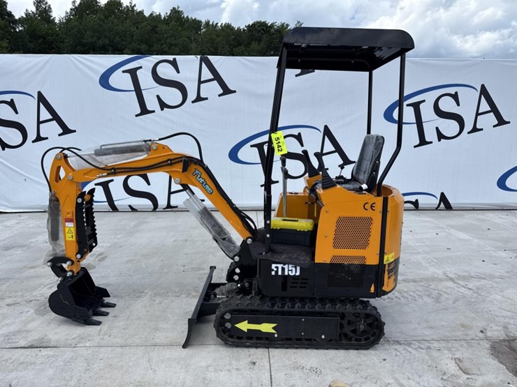 #6454-•-unused-future-ft15j-mini-excavator-image-2