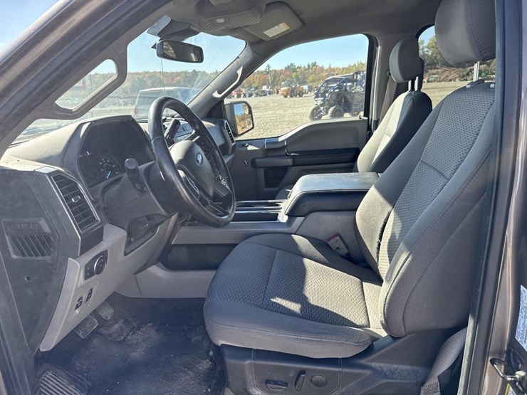 2020-ford-f150-xlt-image-37