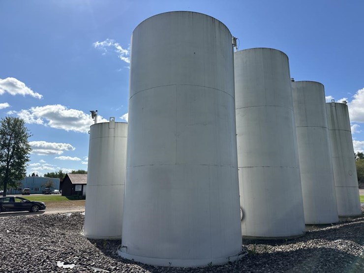 #3115-•-approx-20'x11'-fuel-tank-image-2