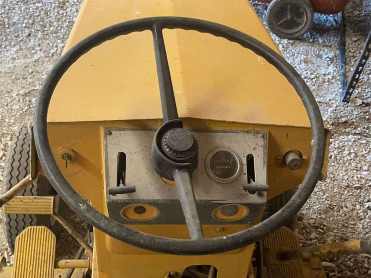 minneapolis-moline-108-image-33