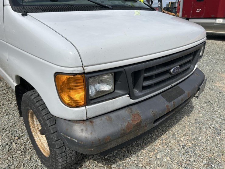 2006-ford-e350-image-10