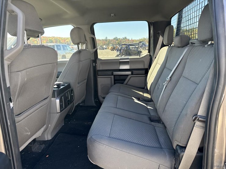 2020-ford-f150-xlt-image-35