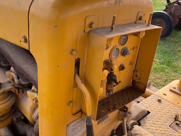 1956-caterpillar-d8-image-54