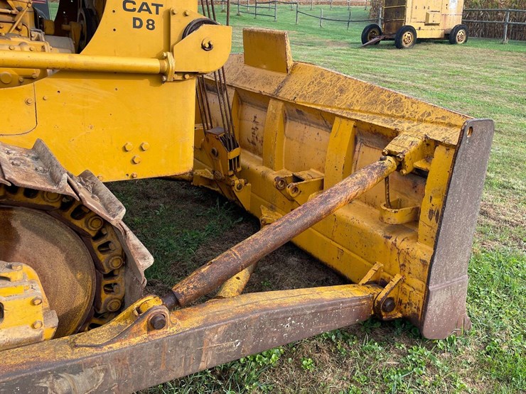 1956-caterpillar-d8-image-73