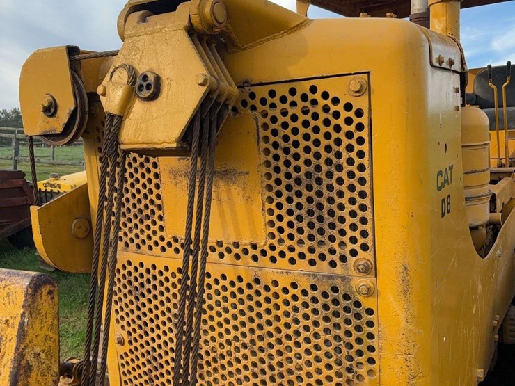 1956-caterpillar-d8-image-11