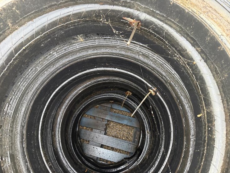 #2145-•-(4)-super-grip-grader-tires-image-15