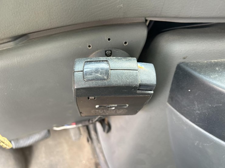 2006-ford-e350-image-38