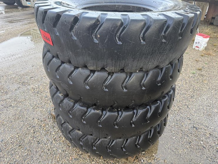 #2144-•-(4)-14.0-25-grader-tires-image-1