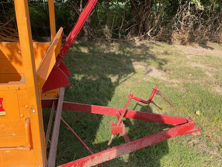 minneapolis-moline-ls300-image-36