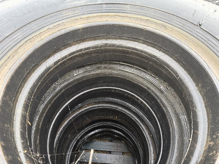 #2145-•-(4)-super-grip-grader-tires-image-14