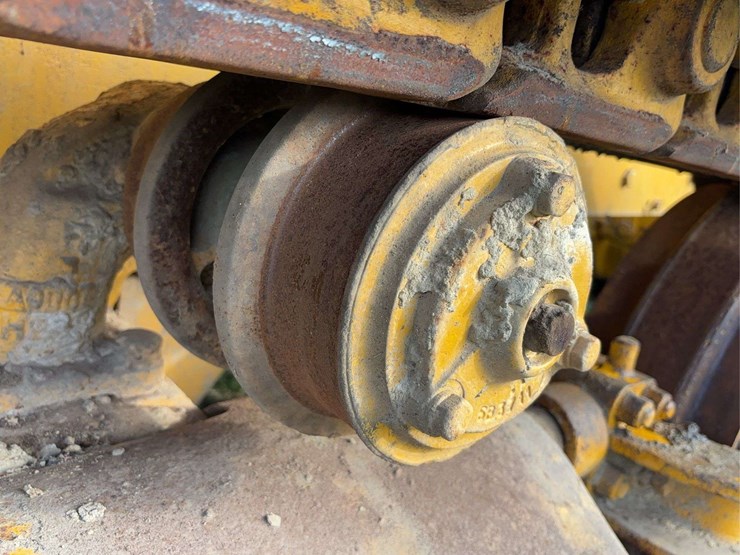 1956-caterpillar-d8-image-41