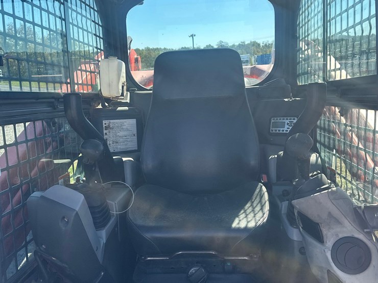 2019-kubota-svl-95-2-image-15