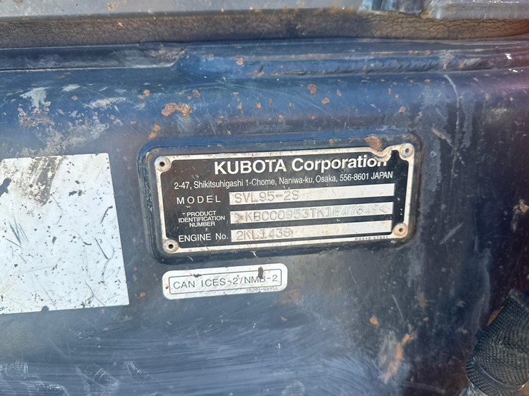 2019-kubota-svl-95-2-image-14