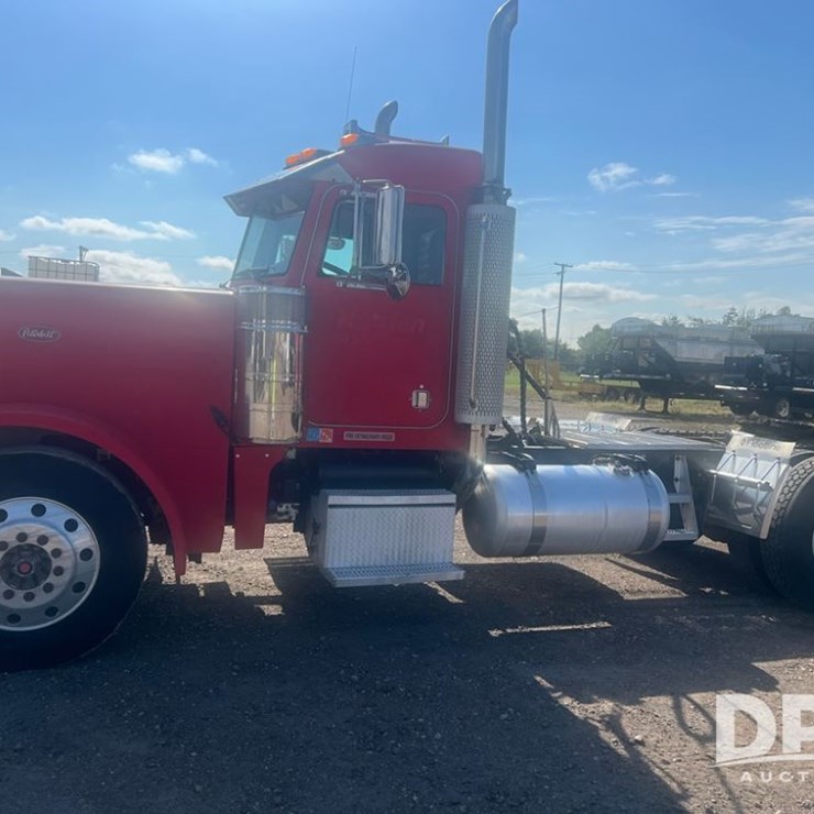 PETERBILT 379