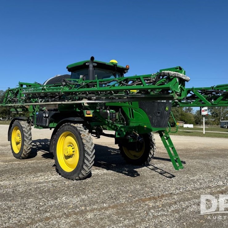 2021 JOHN DEERE R4044