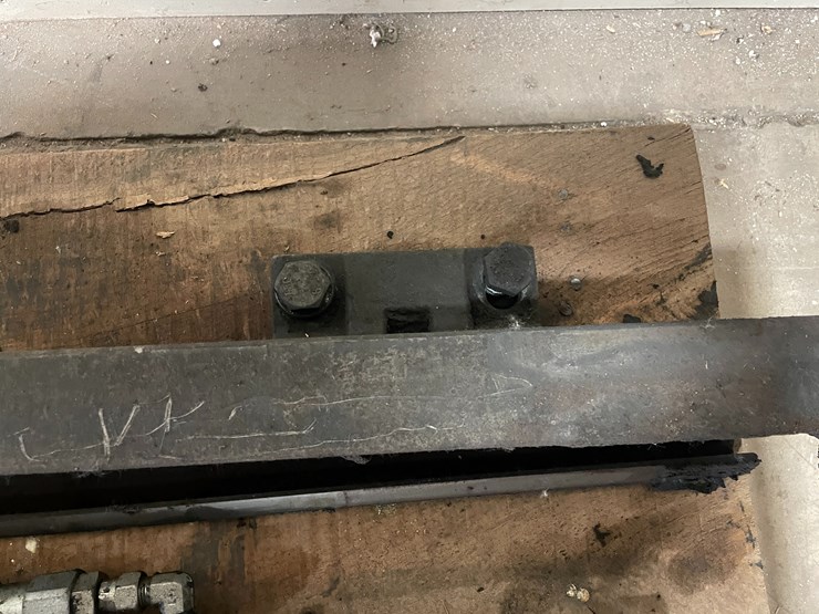 #7201-•-forklift-side-shift-plate-image-6