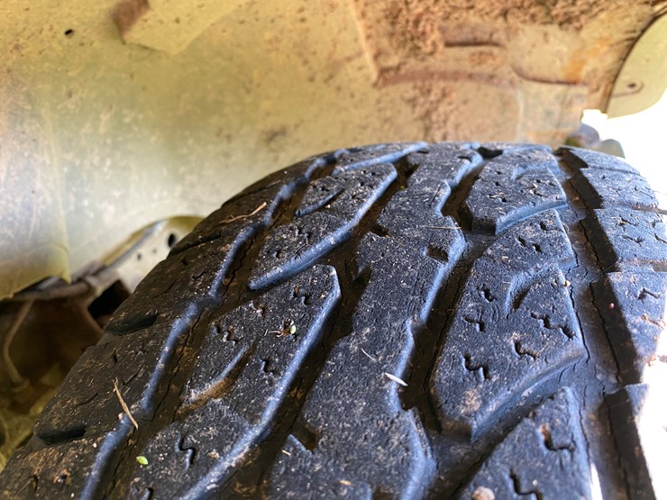 #1599-•-2000-chevy-silverado-1500-extended-cab-pickup-truck-(has-wi-title)-image-38