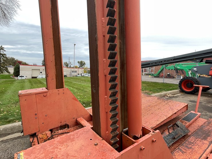 #5513-•-handling-specialty-forklift-lift-image-19