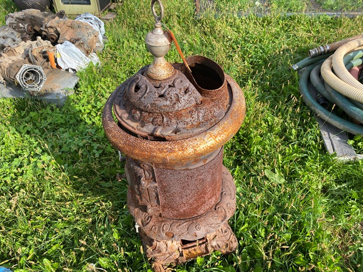 #1658-•-star-gem-cast-iron-wood-stove-image-3