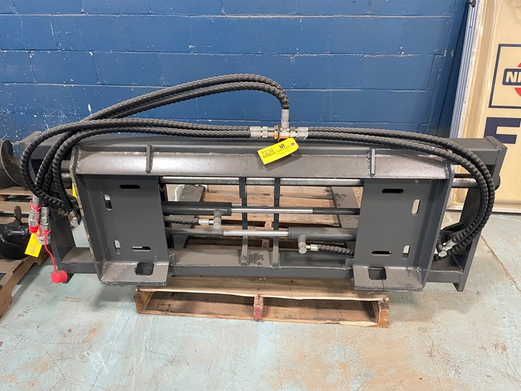 #7232-•-skid-steer-quick-attach-forks-with-side-shift-image-2