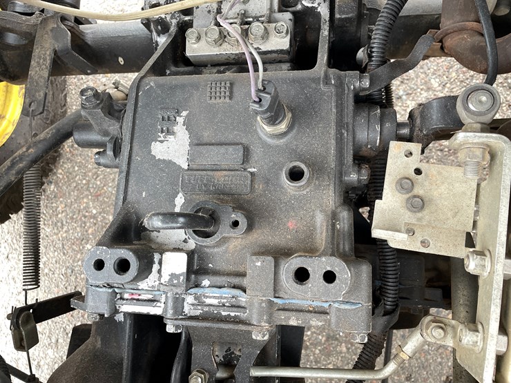 john-deere-gator-image-13