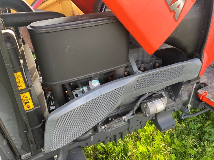 #1583-•-kubota-l4600d-4x4-diesel-tractor-image-42