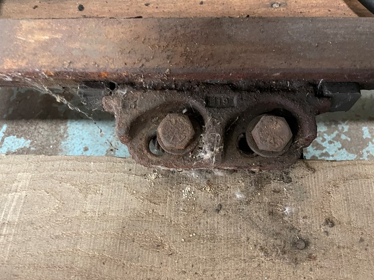 #7202-•-forklift-side-shift-plate-with-load-back-rest-image-6