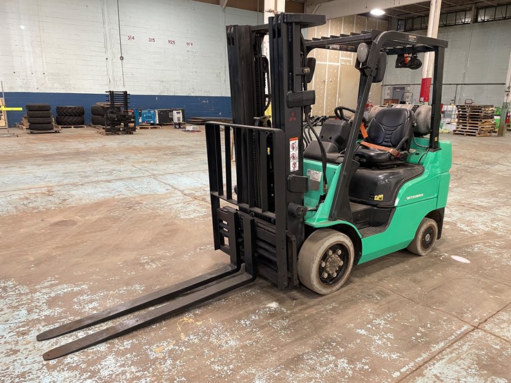 2018-mitsubishi-fgc25n-image-1