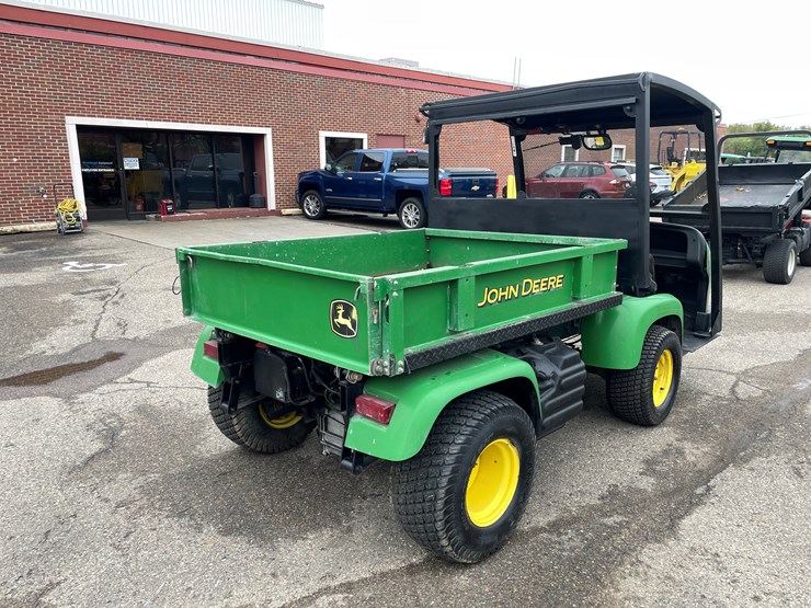 john-deere-gator-image-5