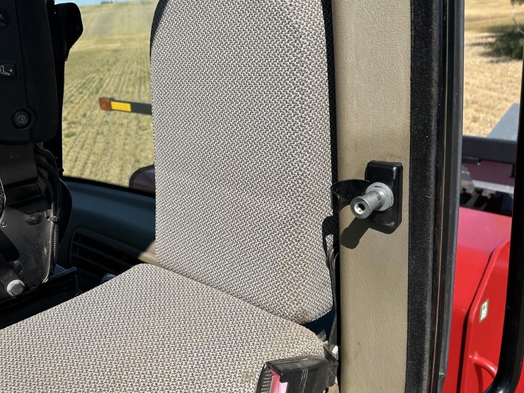 2011-case-ih-steiger-600-hd-image-75