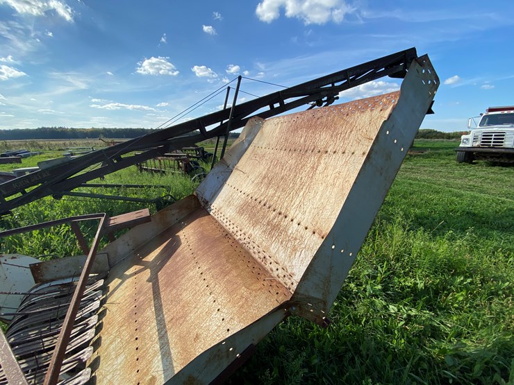 #1623-•-loose-hay-loader-image-24