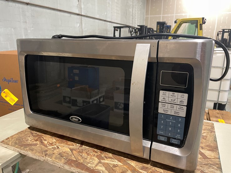 #7254-•-(3)-metal-rolling-carts,-wood-crate-and-microwave-image-11