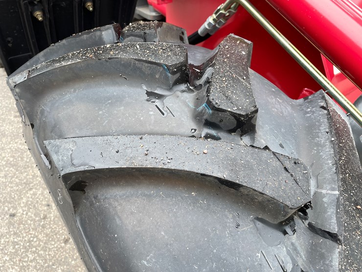 #5502-•-2024-magnum-4400l-wheel-loader-image-51