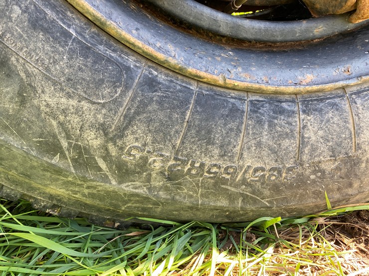 international-4900-image-37