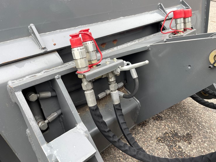 #5502-•-2024-magnum-4400l-wheel-loader-image-13