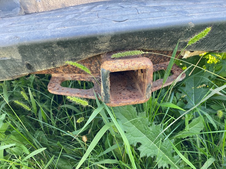 #1598-•-2010-chevy-silverado-1500-regular-cab-pickup-truck-(no-title)-image-21