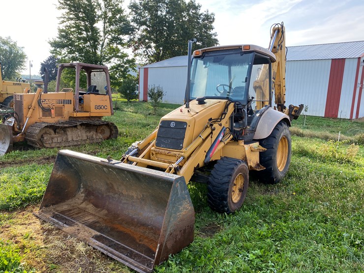 new-holland-655e-image-1