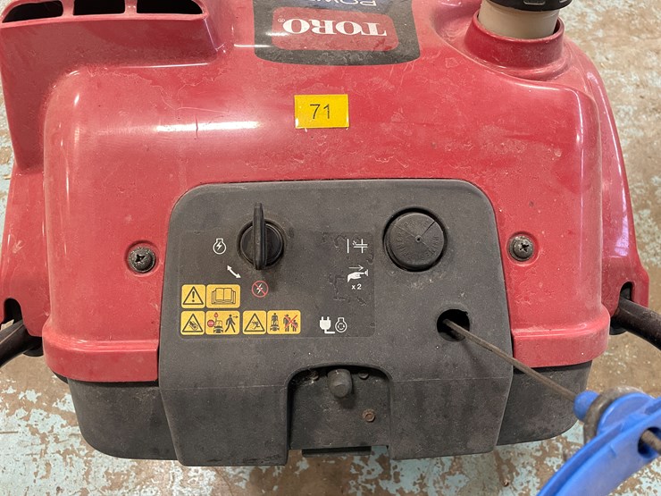 #7238-•-toro-power-clear-snowblower-image-11