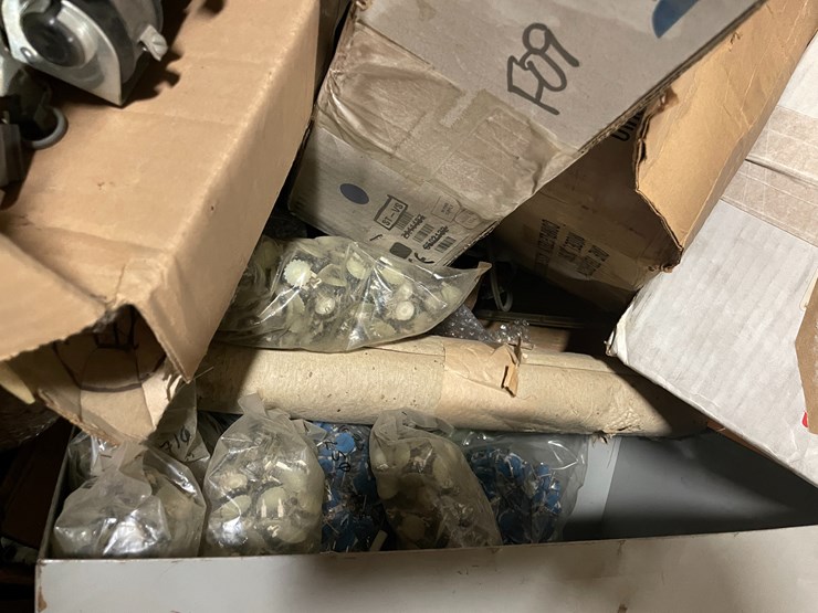 #7258-•-assorted-electrical-parts-and-supplies-image-8