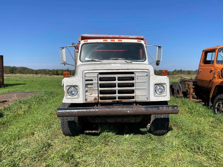 1982-international-dt466-image-131