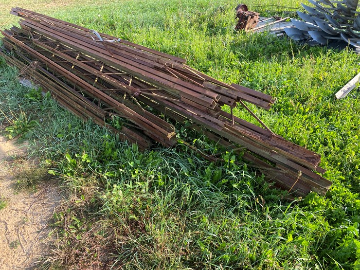 #1629-•-stack-of-steel-support-beams-image-6