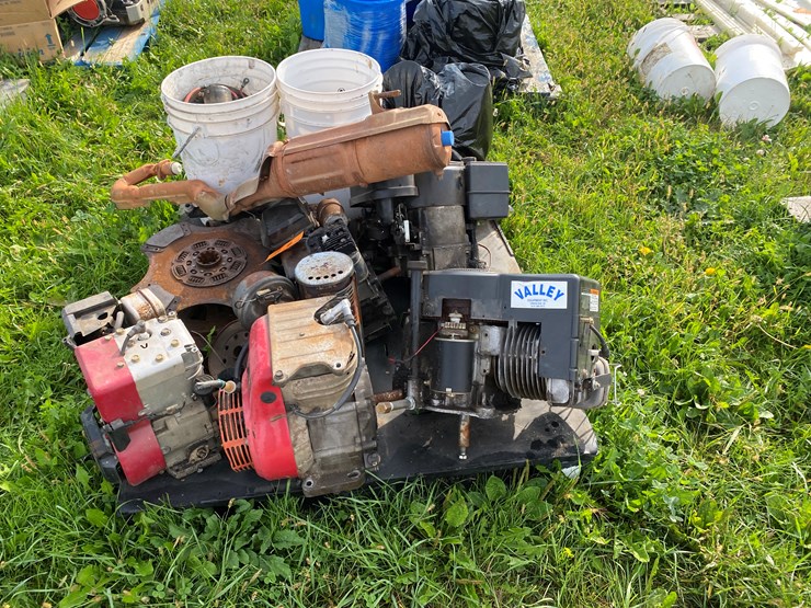 #1666-•-(5)-small-engines-&-various-parts-image-3