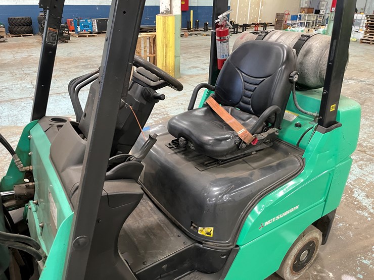 2018-mitsubishi-fgc25n-image-16