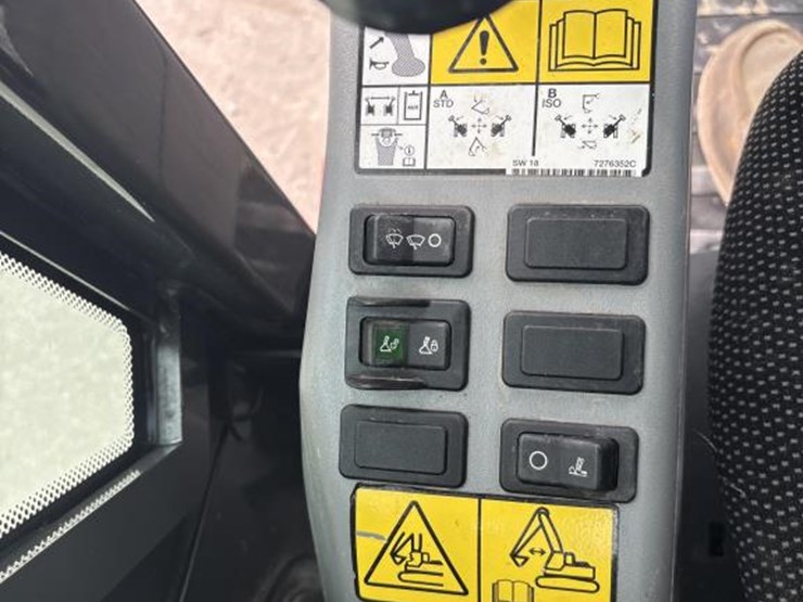 2019-bobcat-e85-image-51