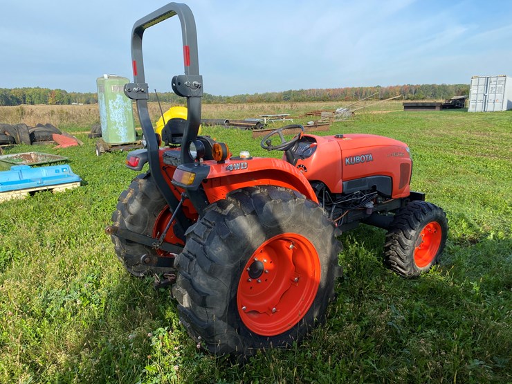 #1583-•-kubota-l4600d-4x4-diesel-tractor-image-5