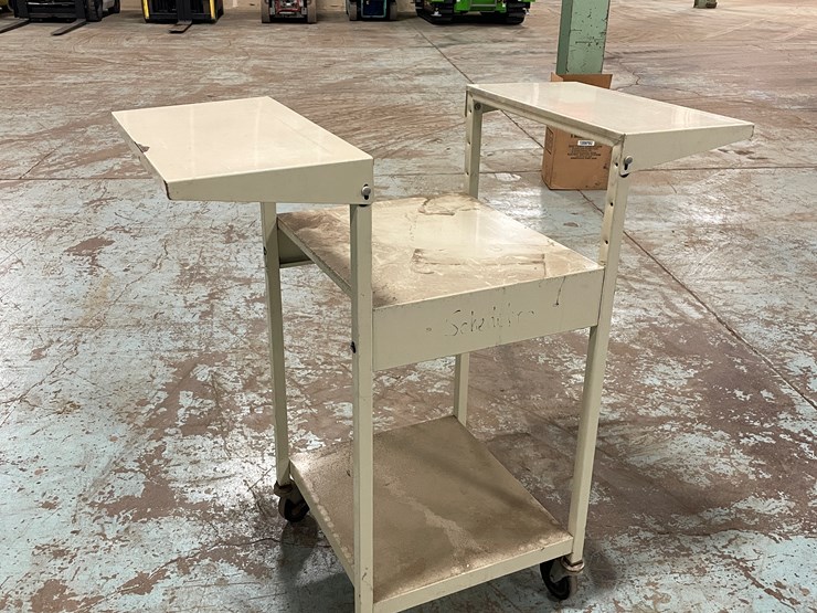 #7256-•-rolling-carts,-handled-tools,-rubber-gloves-and-more-image-12