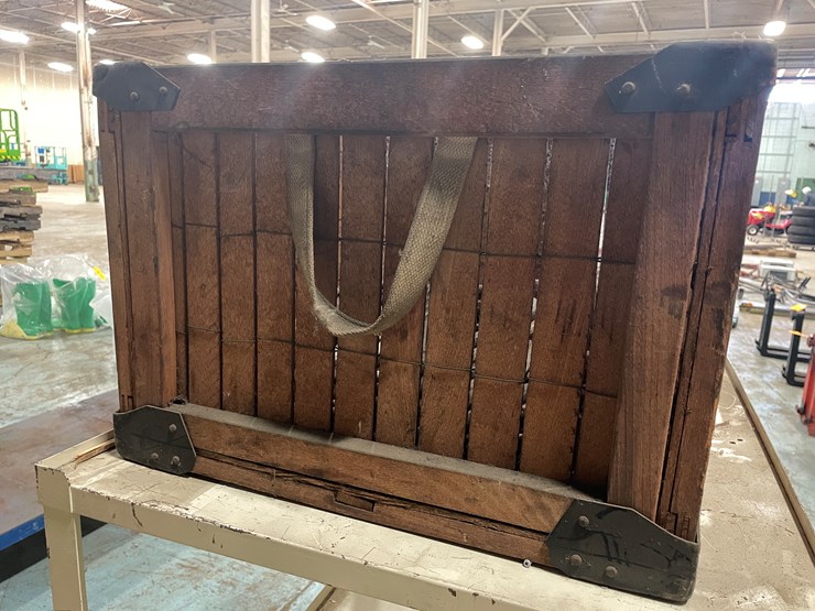 #7254-•-(3)-metal-rolling-carts,-wood-crate-and-microwave-image-10