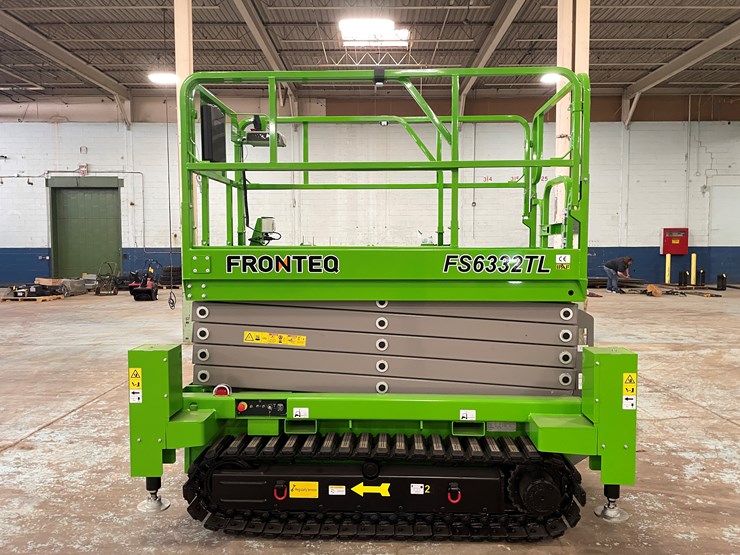 #5551-•-fronteq-fs6332tl-track-drive-scissor-lift-with-outriggers-image-8