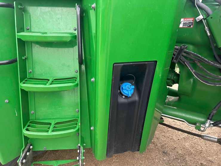 2020-john-deere-9620rx-image-10